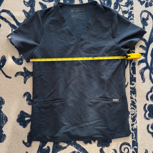 Figs Dark Harbor Scrub Top and Livingston basic scrub pants - Picture 3 of 8